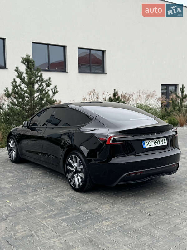 Седан Tesla Model 3 2024 в Луцке фото 13 Седан Tesla Model 3 2024 в Луцке