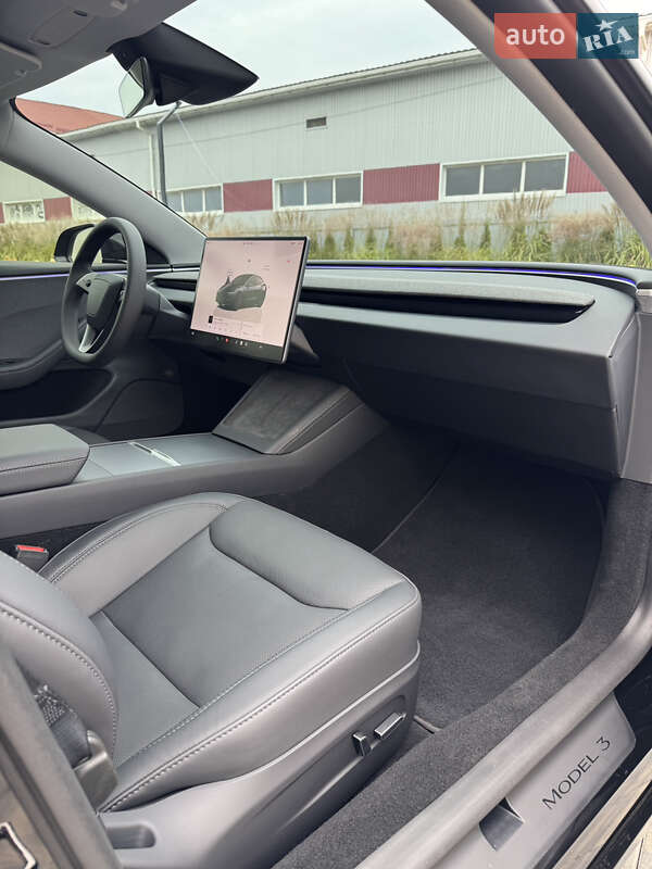 Седан Tesla Model 3 2024 в Луцке фото 18 Седан Tesla Model 3 2024 в Луцке