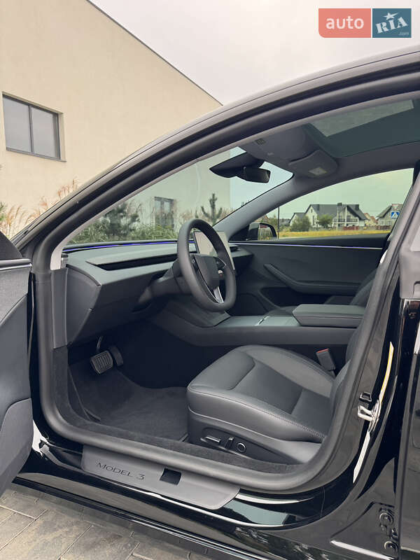 Седан Tesla Model 3 2024 в Луцке фото 30 Седан Tesla Model 3 2024 в Луцке