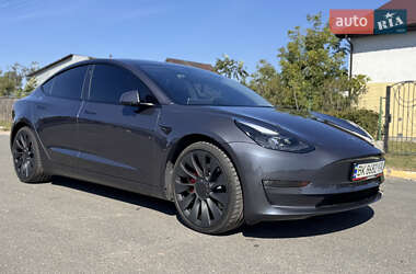 Tesla Model 3  2023