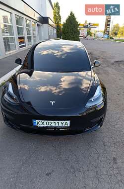 Tesla Model 3  2023