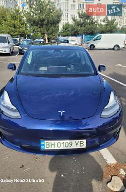 Tesla Model 3  2018