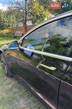 Седан Tesla Model 3 2020 в Киеве