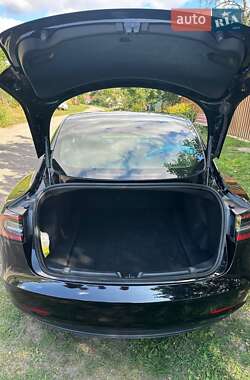 Седан Tesla Model 3 2020 в Киеве
