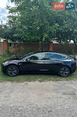 Седан Tesla Model 3 2020 в Киеве