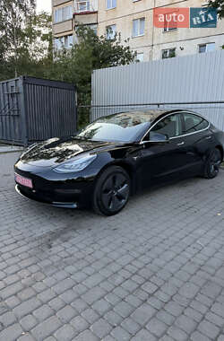 Tesla Model 3  2020