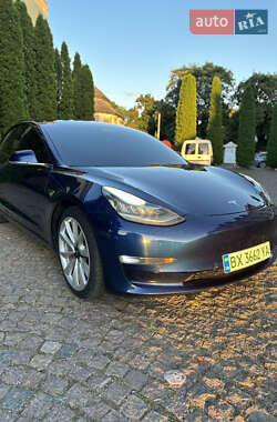 Tesla Model 3  2018