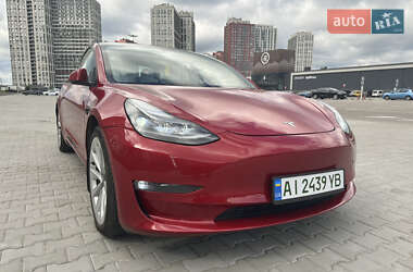 Tesla Model 3  2021