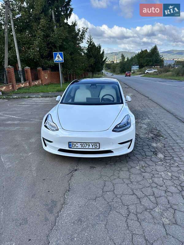 Седан Tesla Model 3 2020 в Бориславе фото 5 Седан Tesla Model 3 2020 в Бориславе