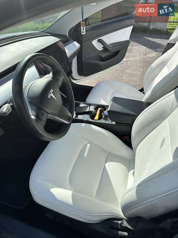Седан Tesla Model 3 2020 в Бориславе фото 9 Седан Tesla Model 3 2020 в Бориславе