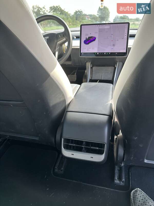 Седан Tesla Model 3 2020 в Бориславе фото 14 Седан Tesla Model 3 2020 в Бориславе