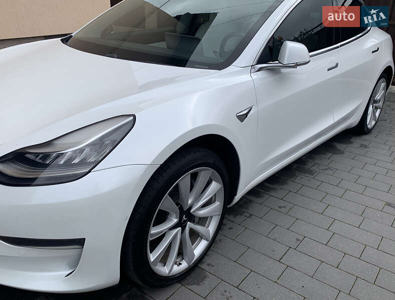 Tesla Model 3 2019 Tesla Model 3 2019