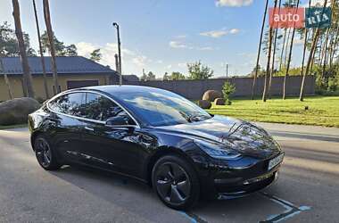 Tesla Model 3  2019