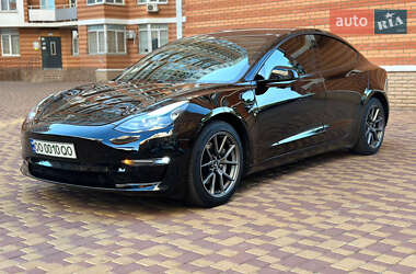 Tesla Model 3  2020