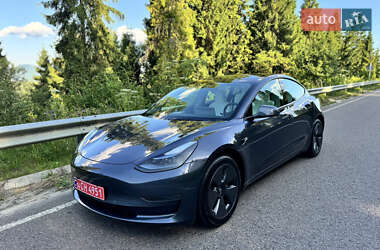 Tesla Model 3  2023