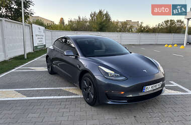 Tesla Model 3  2021