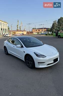 Tesla Model 3  2023