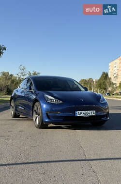Tesla Model 3  2019