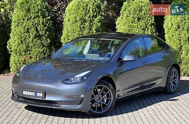 Tesla Model 3  2023