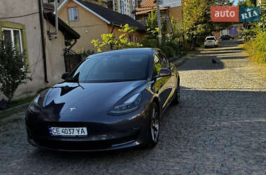 Tesla Model 3  2022
