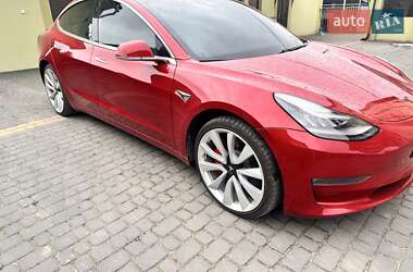 Tesla Model 3  2019