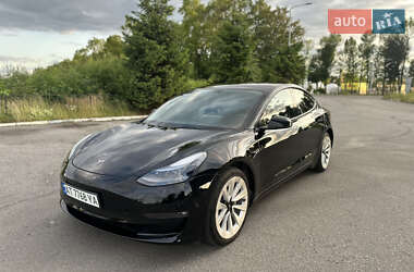 Tesla Model 3  2022