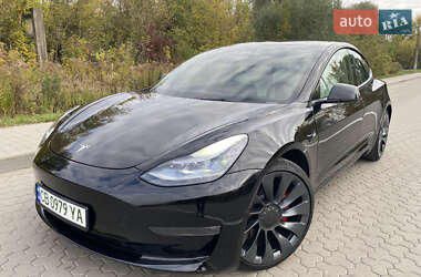 Tesla Model 3  2021