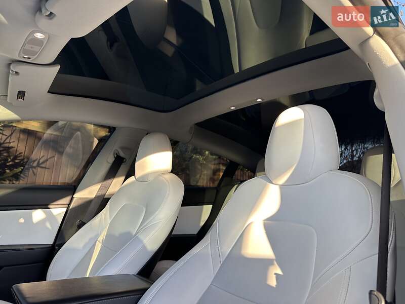 Седан Tesla Model 3 2019 в Белой Церкви