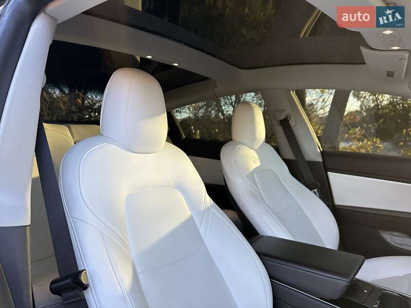 Седан Tesla Model 3 2019 в Белой Церкви