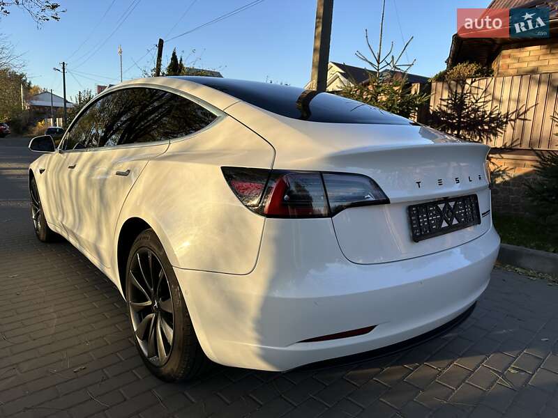 Седан Tesla Model 3 2019 в Белой Церкви