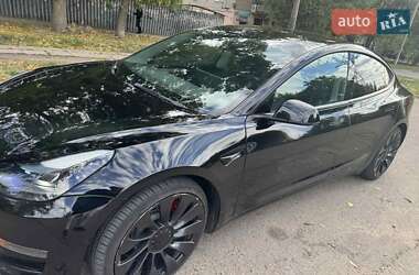 Tesla Model 3  2022