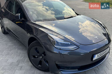Tesla Model 3  2022