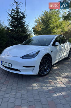 Tesla Model 3  2021