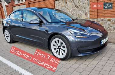 Tesla Model 3  2023