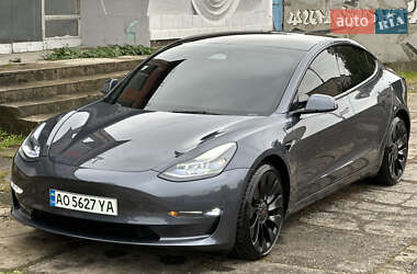 Tesla Model 3  2022