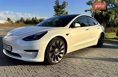 Tesla Model 3 2021
