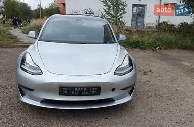 Tesla Model 3  2018