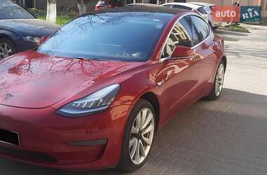 Tesla Model 3  2019