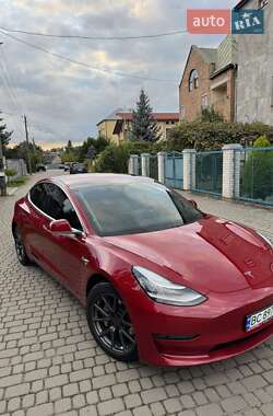Tesla Model 3  2018