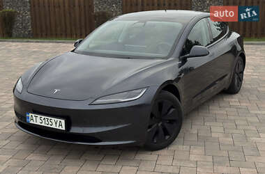 Tesla Model 3  2024
