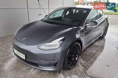 Tesla Model 3  2018