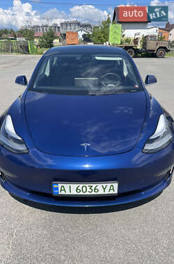 Tesla Model 3  2019