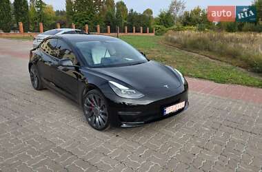 Tesla Model 3  2022