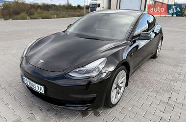 Tesla Model 3  2022