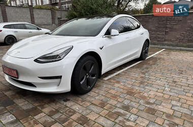 Tesla Model 3  2018