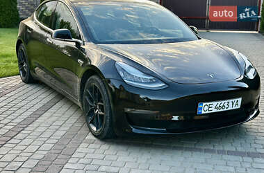 Tesla Model 3  2019