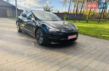 Tesla Model 3  2019