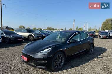 Tesla Model 3  2018