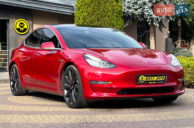 Tesla Model 3  2019