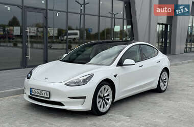 Tesla Model 3  2021